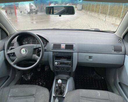 Зеленый Шкода Фабия, объемом двигателя 1.4 л и пробегом 293 тыс. км за 1650 $, фото 7 на Automoto.ua