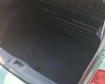 Зеленый Шкода Фабия, объемом двигателя 1.4 л и пробегом 220 тыс. км за 4200 $, фото 10 на Automoto.ua