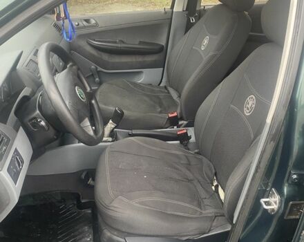 Зелений Шкода Фабія, об'ємом двигуна 1.4 л та пробігом 460 тис. км за 1800 $, фото 8 на Automoto.ua