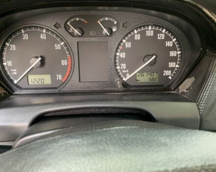 Зеленый Шкода Фабия, объемом двигателя 1.4 л и пробегом 261 тыс. км за 3500 $, фото 5 на Automoto.ua