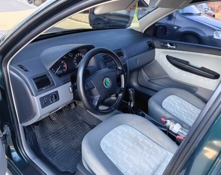 Зелений Шкода Фабія, об'ємом двигуна 1.4 л та пробігом 160 тис. км за 1550 $, фото 13 на Automoto.ua