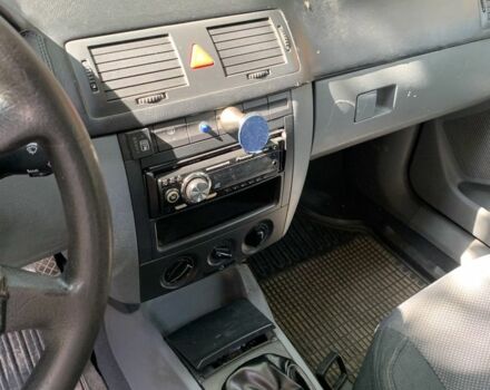 Зеленый Шкода Фабия, объемом двигателя 1.4 л и пробегом 261 тыс. км за 3500 $, фото 6 на Automoto.ua