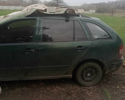 Зеленый Шкода Фабия, объемом двигателя 1.4 л и пробегом 100 тыс. км за 500 $, фото 5 на Automoto.ua