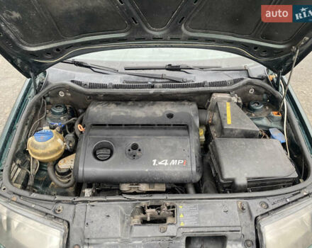 Зеленый Шкода Фабия, объемом двигателя 1.39 л и пробегом 460 тыс. км за 1850 $, фото 11 на Automoto.ua