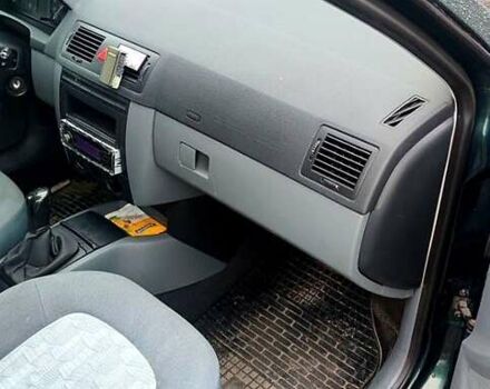 Зелений Шкода Фабія, об'ємом двигуна 1.4 л та пробігом 239 тис. км за 2850 $, фото 5 на Automoto.ua