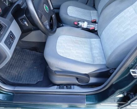 Зелений Шкода Фабія, об'ємом двигуна 1.4 л та пробігом 160 тис. км за 1550 $, фото 14 на Automoto.ua