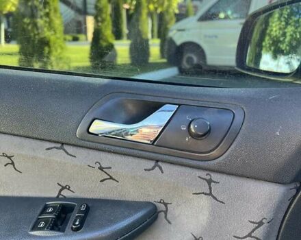 Зеленый Шкода Фабия, объемом двигателя 1.39 л и пробегом 200 тыс. км за 3400 $, фото 13 на Automoto.ua