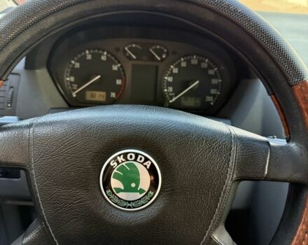 Зеленый Шкода Фабия, объемом двигателя 1.4 л и пробегом 367 тыс. км за 3100 $, фото 2 на Automoto.ua