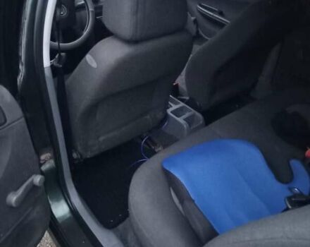 Зеленый Шкода Фабия, объемом двигателя 1.2 л и пробегом 185 тыс. км за 3250 $, фото 9 на Automoto.ua