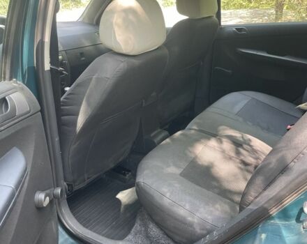 Зеленый Шкода Фабия, объемом двигателя 1.2 л и пробегом 208 тыс. км за 3650 $, фото 6 на Automoto.ua