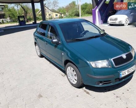 Зеленый Шкода Фабия, объемом двигателя 1.2 л и пробегом 229 тыс. км за 2800 $, фото 1 на Automoto.ua