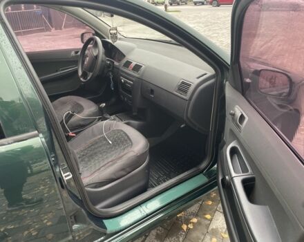 Зеленый Шкода Фабия, объемом двигателя 1.2 л и пробегом 200 тыс. км за 2700 $, фото 5 на Automoto.ua