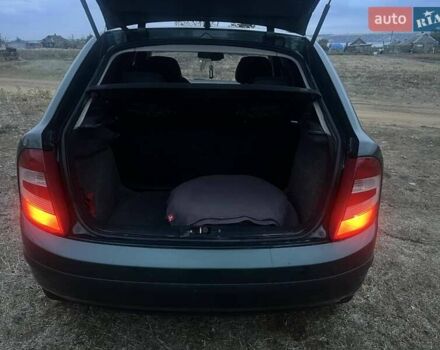 Зелений Шкода Фабія, об'ємом двигуна 1.2 л та пробігом 320 тис. км за 3300 $, фото 4 на Automoto.ua