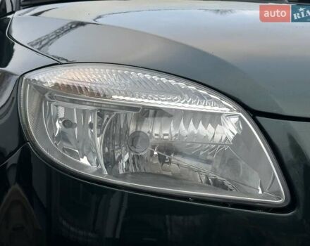 Зеленый Шкода Фабия, объемом двигателя 1.39 л и пробегом 225 тыс. км за 5200 $, фото 13 на Automoto.ua