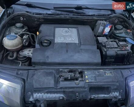 Зелений Шкода Фабія, об'ємом двигуна 1.2 л та пробігом 320 тис. км за 3300 $, фото 5 на Automoto.ua