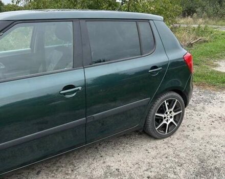 Зеленый Шкода Фабия, объемом двигателя 1.39 л и пробегом 224 тыс. км за 5350 $, фото 3 на Automoto.ua