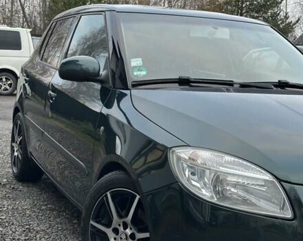 Зеленый Шкода Фабия, объемом двигателя 1.39 л и пробегом 225 тыс. км за 5200 $, фото 5 на Automoto.ua