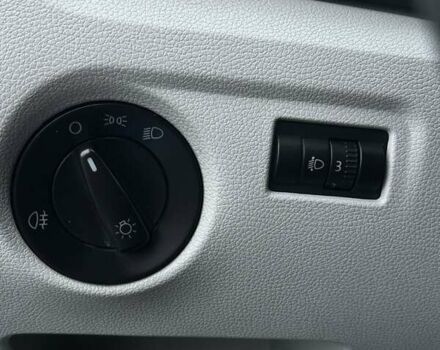 Зеленый Шкода Фабия, объемом двигателя 1.39 л и пробегом 225 тыс. км за 5200 $, фото 30 на Automoto.ua