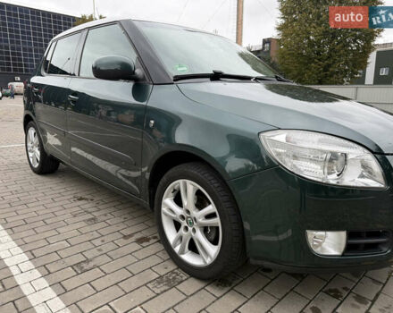 Зеленый Шкода Фабия, объемом двигателя 1.6 л и пробегом 226 тыс. км за 6300 $, фото 9 на Automoto.ua
