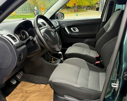 Зеленый Шкода Фабия, объемом двигателя 1.6 л и пробегом 226 тыс. км за 5850 $, фото 9 на Automoto.ua