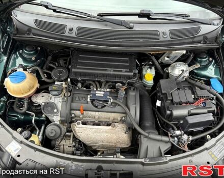 Зеленый Шкода Фабия, объемом двигателя 1.6 л и пробегом 226 тыс. км за 5850 $, фото 12 на Automoto.ua