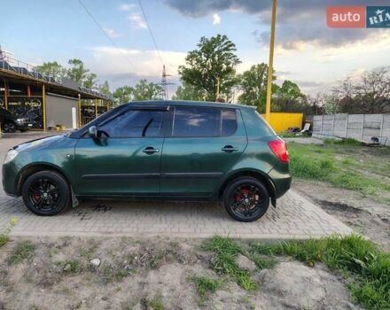 Зеленый Шкода Фабия, объемом двигателя 1.4 л и пробегом 173 тыс. км за 4800 $, фото 6 на Automoto.ua