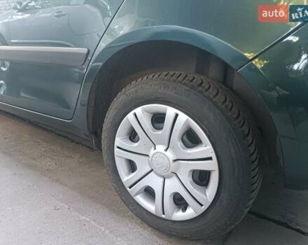 Зеленый Шкода Фабия, объемом двигателя 1.39 л и пробегом 136 тыс. км за 5400 $, фото 2 на Automoto.ua