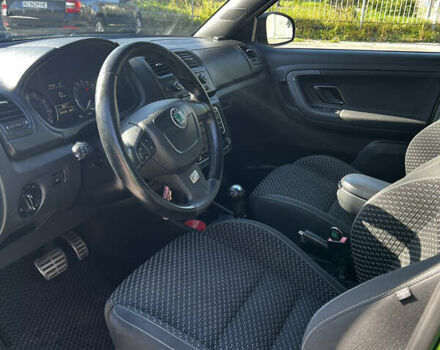 Зеленый Шкода Фабия, объемом двигателя 1.39 л и пробегом 229 тыс. км за 8800 $, фото 10 на Automoto.ua