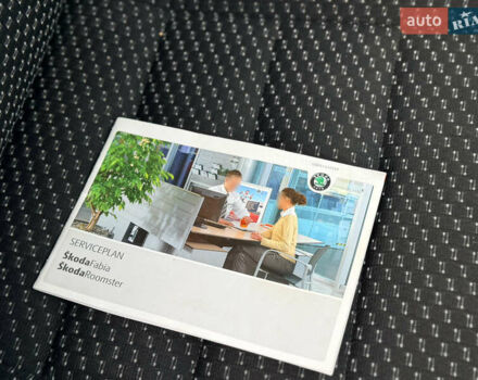 Зелений Шкода Фабія, об'ємом двигуна 1.4 л та пробігом 194 тис. км за 9800 $, фото 35 на Automoto.ua