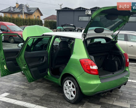 Зеленый Шкода Фабия, объемом двигателя 1.4 л и пробегом 144 тыс. км за 9200 $, фото 101 на Automoto.ua