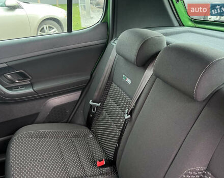 Зеленый Шкода Фабия, объемом двигателя 1.4 л и пробегом 144 тыс. км за 9200 $, фото 122 на Automoto.ua