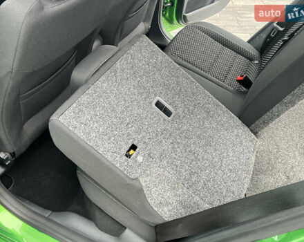 Зеленый Шкода Фабия, объемом двигателя 1.4 л и пробегом 144 тыс. км за 9200 $, фото 61 на Automoto.ua