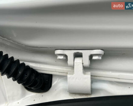 Зеленый Шкода Фабия, объемом двигателя 1.4 л и пробегом 144 тыс. км за 9200 $, фото 88 на Automoto.ua