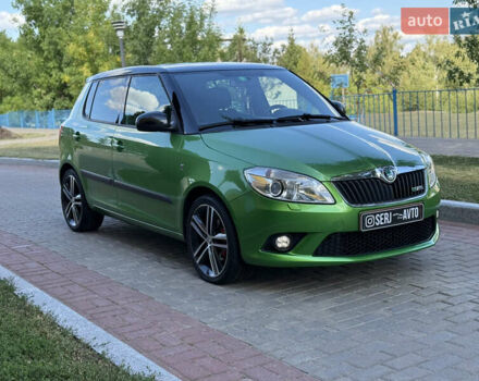 Зеленый Шкода Фабия, объемом двигателя 1.4 л и пробегом 194 тыс. км за 8999 $, фото 3 на Automoto.ua