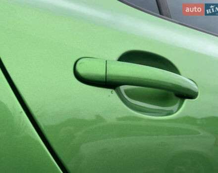 Зеленый Шкода Фабия, объемом двигателя 1.4 л и пробегом 144 тыс. км за 9200 $, фото 132 на Automoto.ua