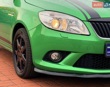 Зелений Шкода Фабія, об'ємом двигуна 1.4 л та пробігом 194 тис. км за 9800 $, фото 5 на Automoto.ua