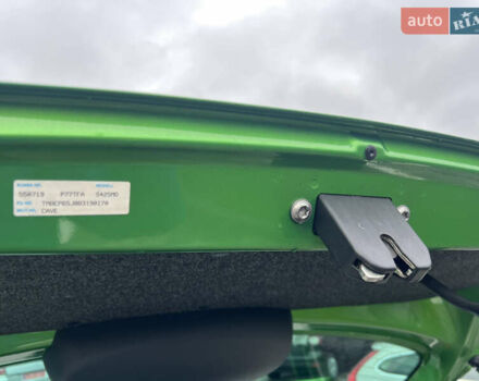 Зеленый Шкода Фабия, объемом двигателя 1.4 л и пробегом 144 тыс. км за 9200 $, фото 89 на Automoto.ua