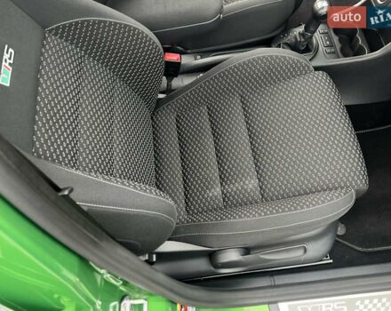 Зеленый Шкода Фабия, объемом двигателя 1.4 л и пробегом 144 тыс. км за 9200 $, фото 69 на Automoto.ua