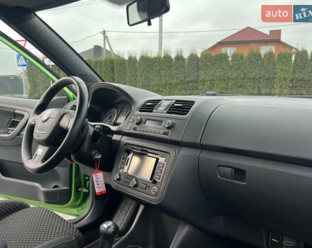 Зеленый Шкода Фабия, объемом двигателя 1.4 л и пробегом 144 тыс. км за 9200 $, фото 64 на Automoto.ua