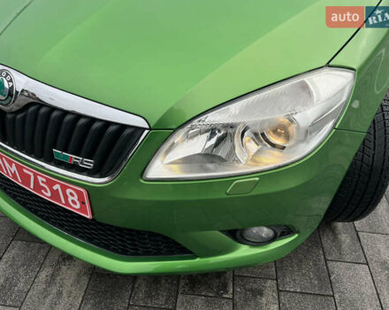 Зеленый Шкода Фабия, объемом двигателя 1.4 л и пробегом 144 тыс. км за 9200 $, фото 20 на Automoto.ua