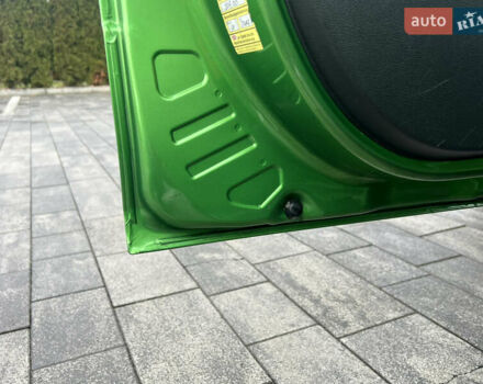 Зеленый Шкода Фабия, объемом двигателя 1.4 л и пробегом 144 тыс. км за 9200 $, фото 94 на Automoto.ua