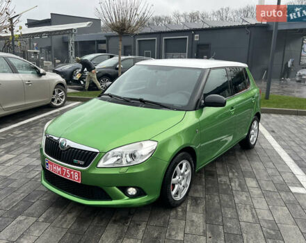 Зеленый Шкода Фабия, объемом двигателя 1.4 л и пробегом 144 тыс. км за 9200 $, фото 2 на Automoto.ua