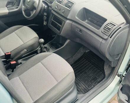 Зеленый Шкода Фабия, объемом двигателя 1.2 л и пробегом 67 тыс. км за 5300 $, фото 8 на Automoto.ua