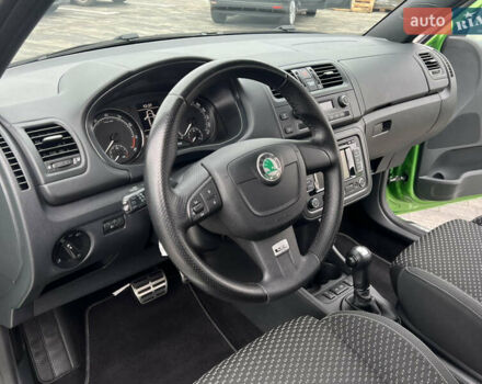 Зеленый Шкода Фабия, объемом двигателя 1.4 л и пробегом 144 тыс. км за 9200 $, фото 28 на Automoto.ua