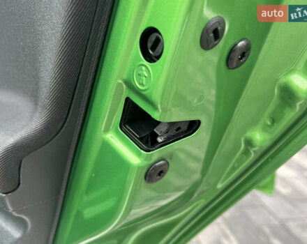 Зеленый Шкода Фабия, объемом двигателя 1.4 л и пробегом 144 тыс. км за 9200 $, фото 86 на Automoto.ua
