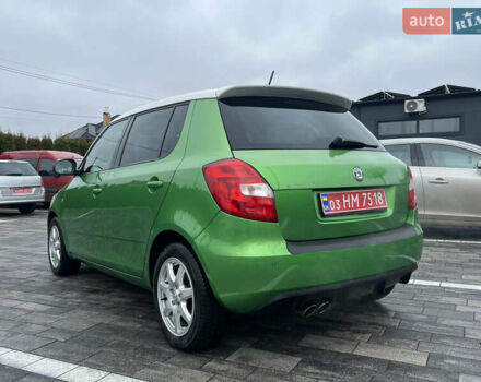 Зеленый Шкода Фабия, объемом двигателя 1.4 л и пробегом 144 тыс. км за 9200 $, фото 7 на Automoto.ua