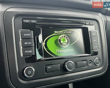 Зеленый Шкода Фабия, объемом двигателя 1.4 л и пробегом 144 тыс. км за 9200 $, фото 116 на Automoto.ua