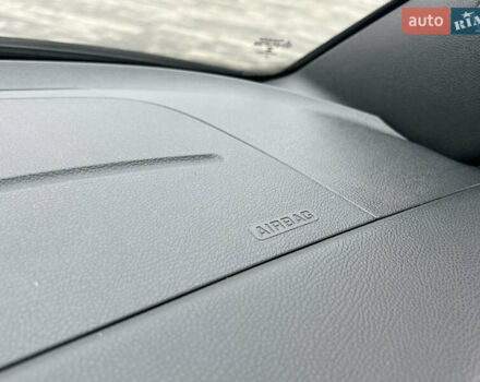 Зеленый Шкода Фабия, объемом двигателя 1.4 л и пробегом 144 тыс. км за 9200 $, фото 47 на Automoto.ua