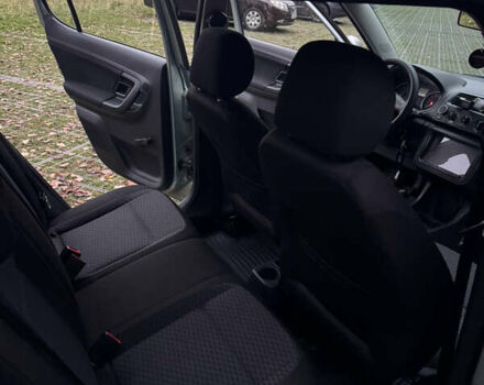 Зелений Шкода Фабія, об'ємом двигуна 1.4 л та пробігом 186 тис. км за 5500 $, фото 13 на Automoto.ua