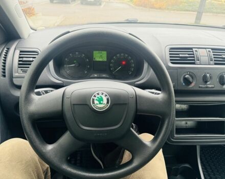 Зеленый Шкода Фабия, объемом двигателя 1.2 л и пробегом 67 тыс. км за 5300 $, фото 6 на Automoto.ua